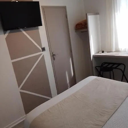 Logis Drom'sud Hotel 2*