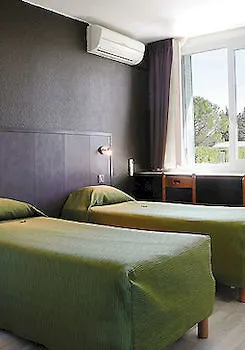 Logis Drom'sud Donzère