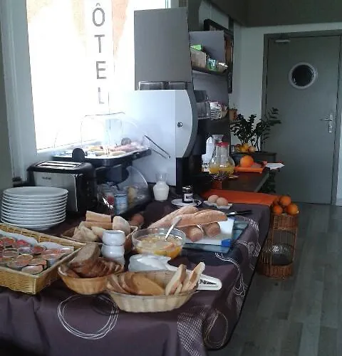 Logis Drom'sud Hotel 2*